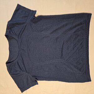 Lululemon athletic tee